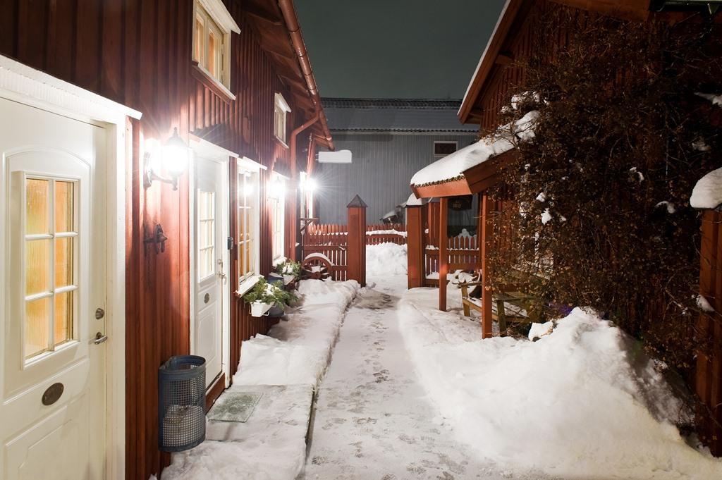 Hotell Mikaelsgarden Vårgårda Esterno foto