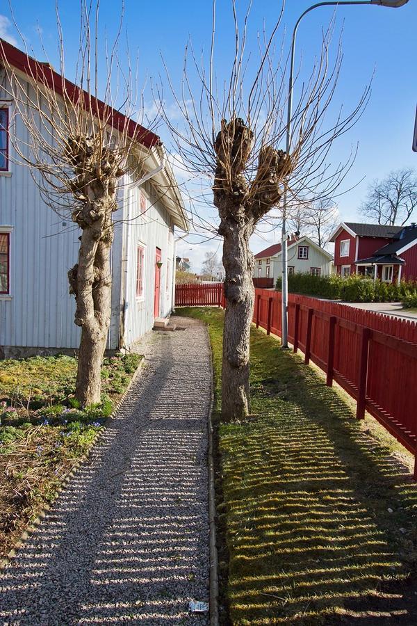 Hotell Mikaelsgarden Vårgårda Esterno foto
