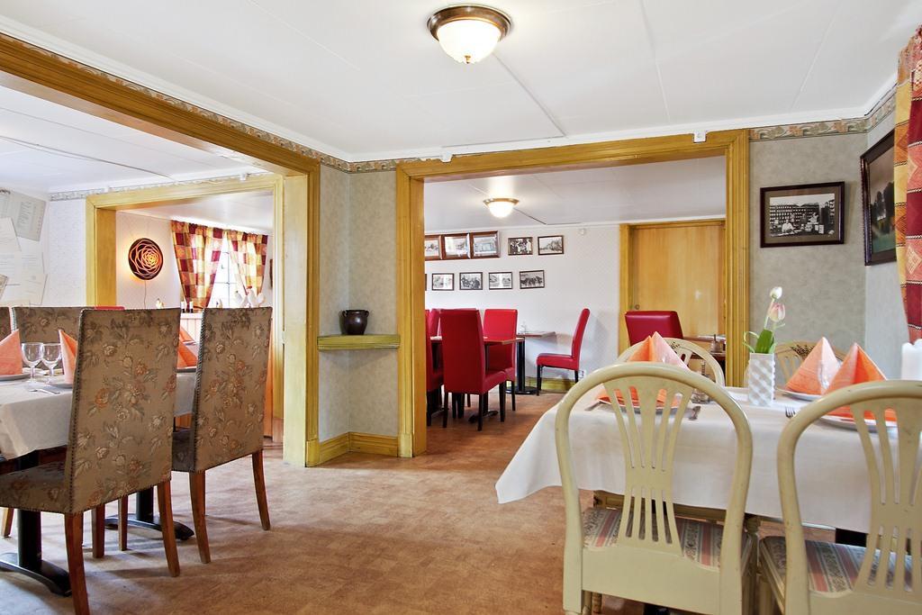 Hotell Mikaelsgarden Vårgårda Esterno foto