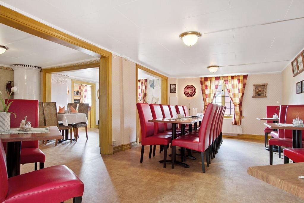 Hotell Mikaelsgarden Vårgårda Esterno foto