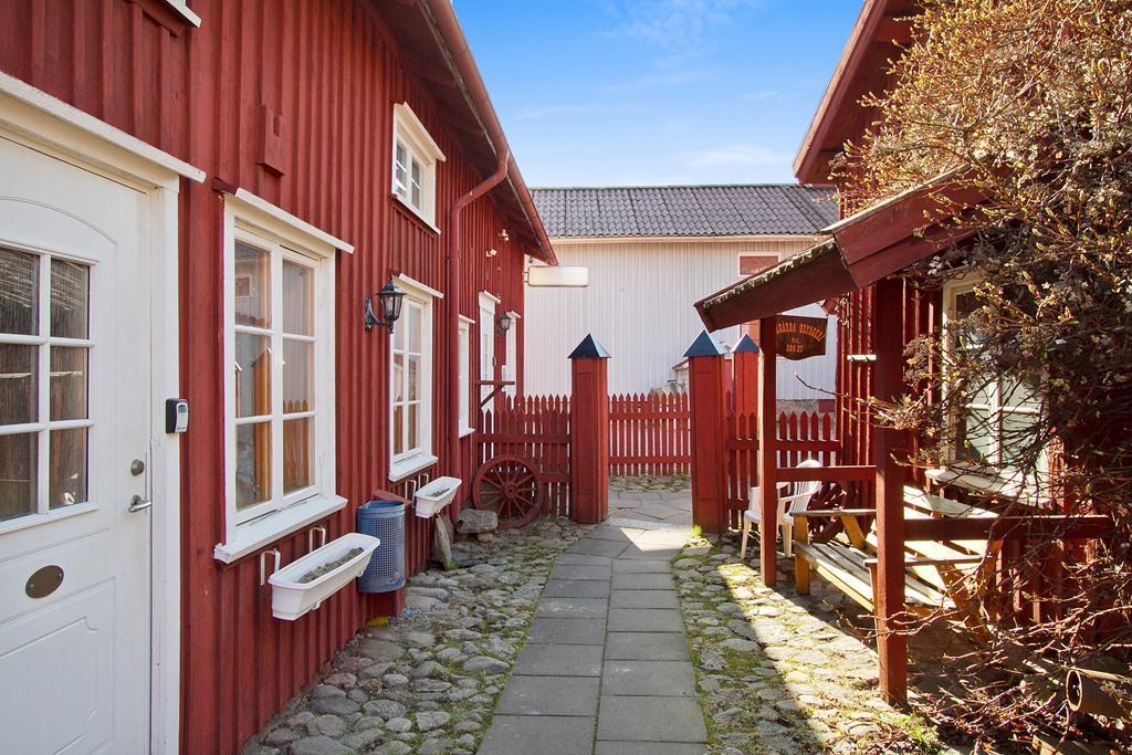 Hotell Mikaelsgarden Vårgårda Esterno foto