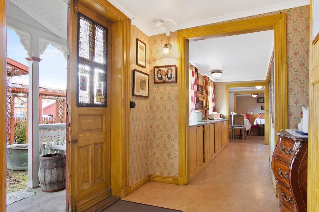 Hotell Mikaelsgarden Vårgårda Esterno foto