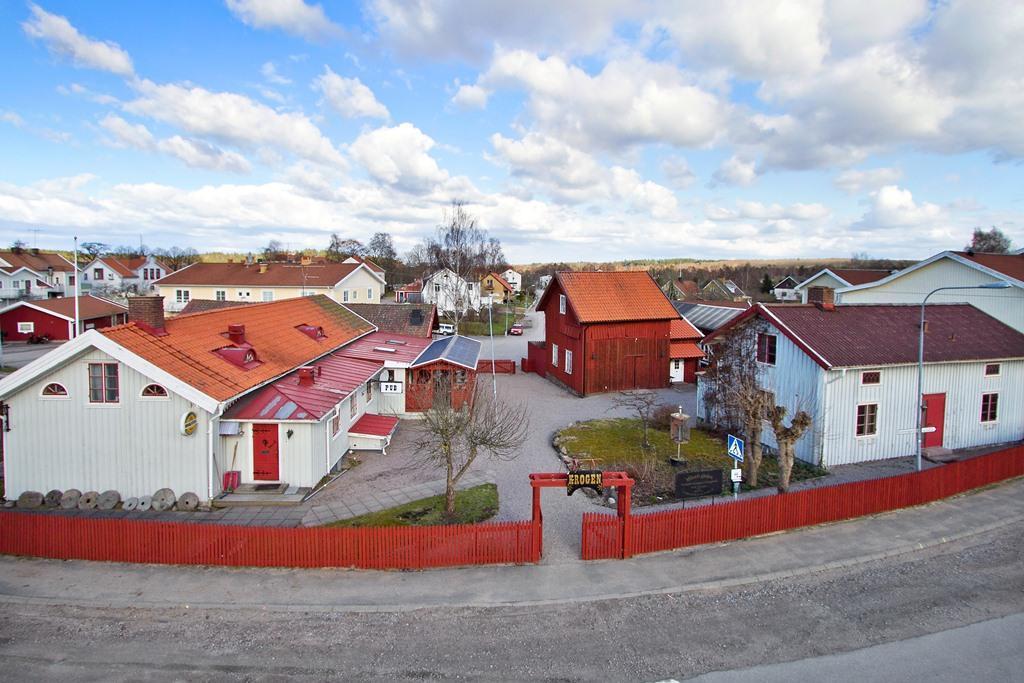 Hotell Mikaelsgarden Vårgårda Esterno foto